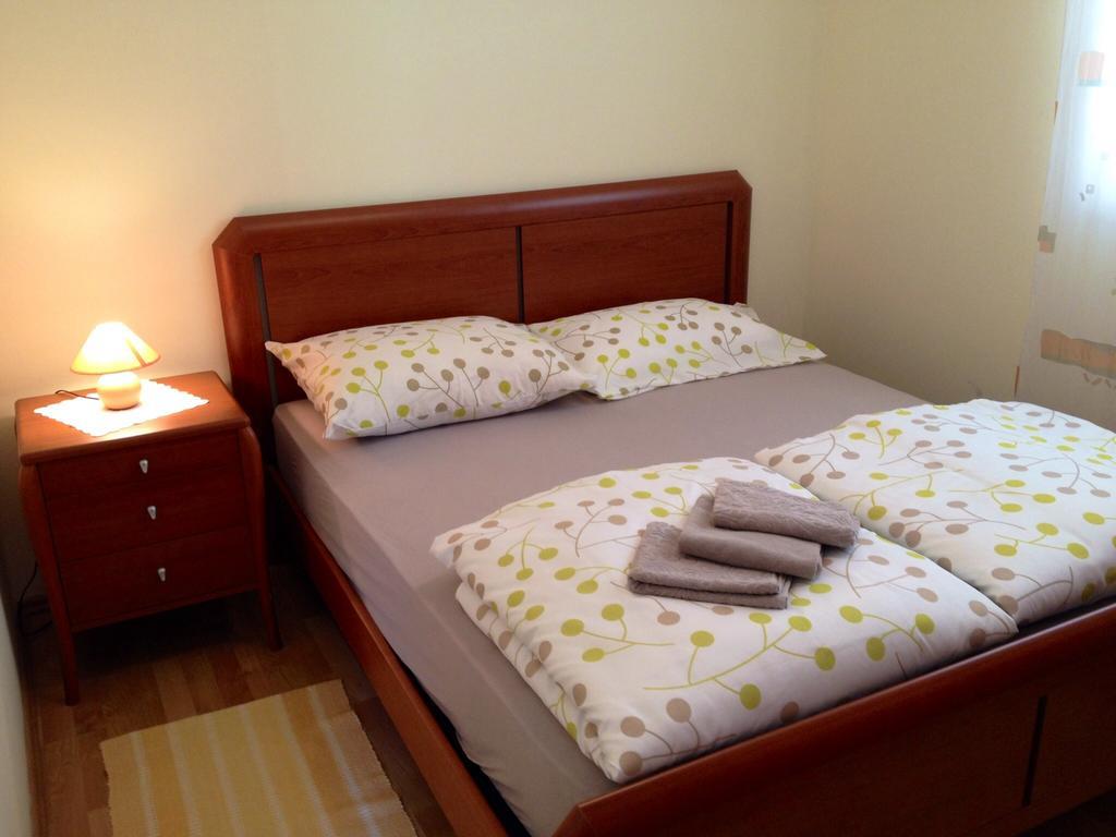 Apartments Rukavina Rogoznica  Zimmer foto